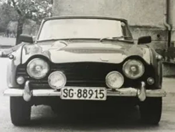 Brad Begin's Triumph TR5, commission number CP 1827 LP